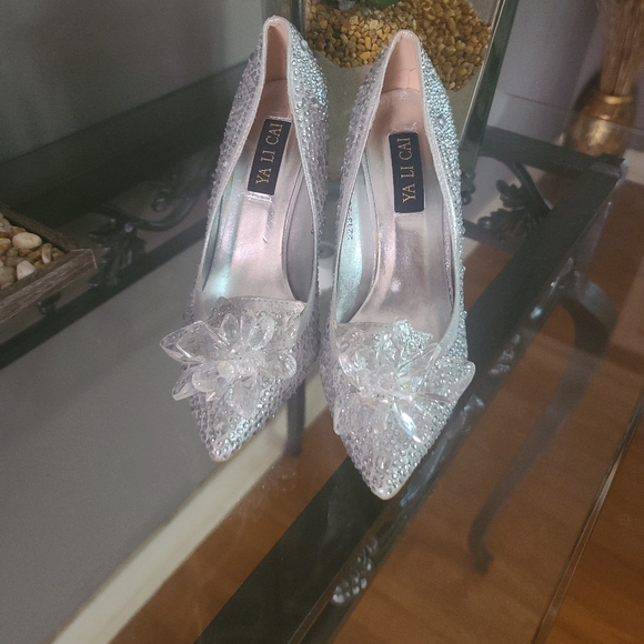 Pumps - Picture 6 of 6